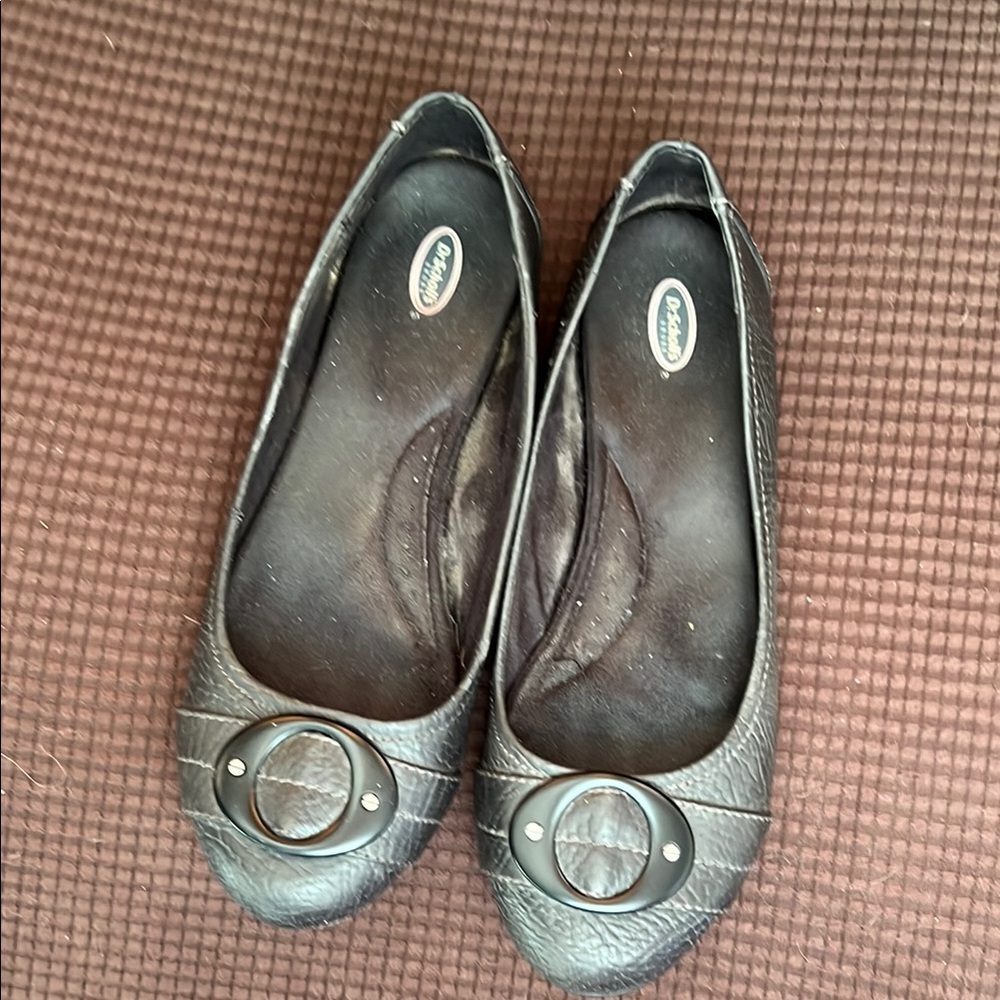 Dr. Scholl's Black Flats with Slip-On Design and Rounded Toe